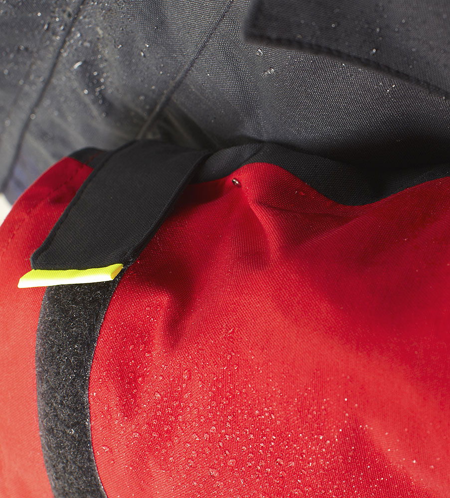 Detalj av Cordura forsterkning på Offshore seiljakke Tech 2-lag MPU