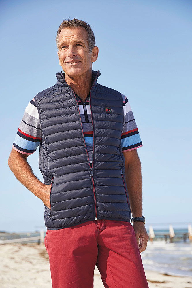 Quiltet vest for herre - S4 nærbilde stoff