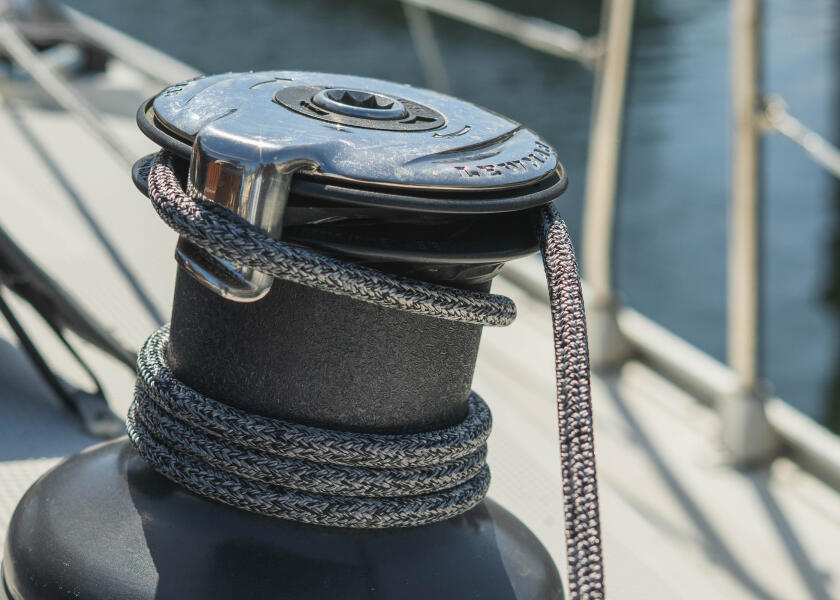Race XP universaltau Dyneema kjerne/kappe metervare i bruk på seilbåt