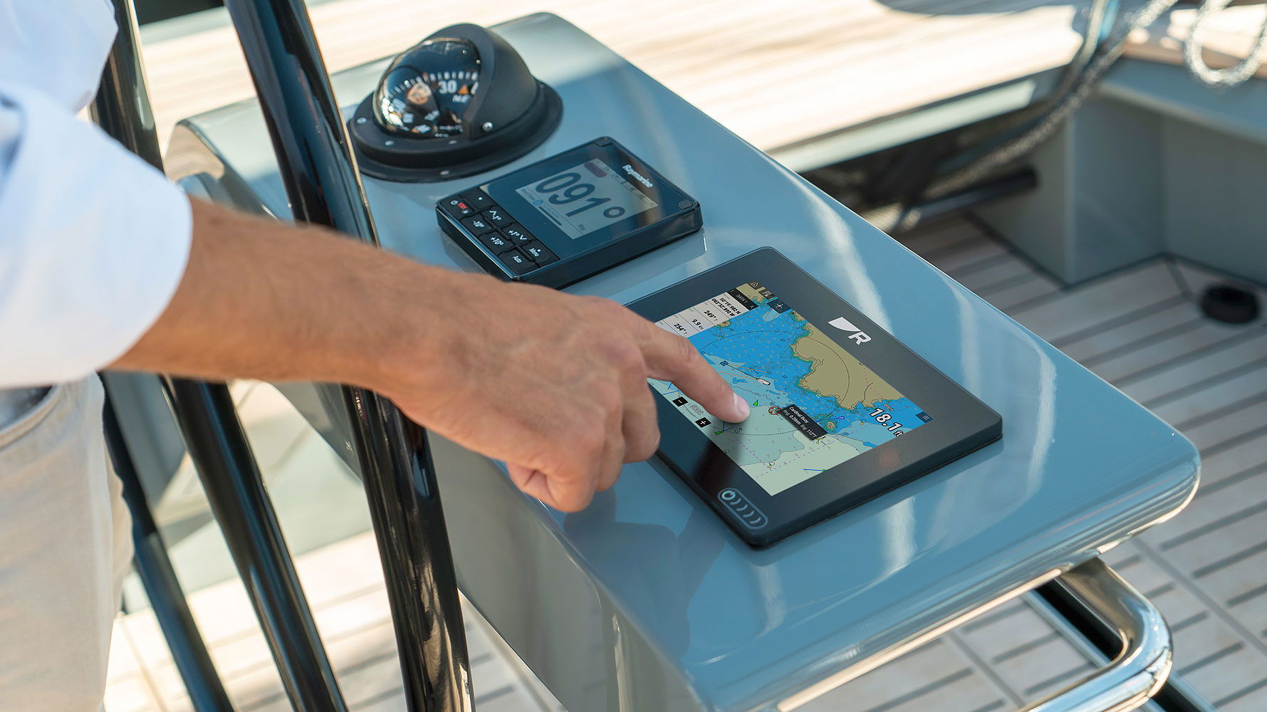 Raymarine Axiom+ 7 tommer kartplotter lysstyrke visning