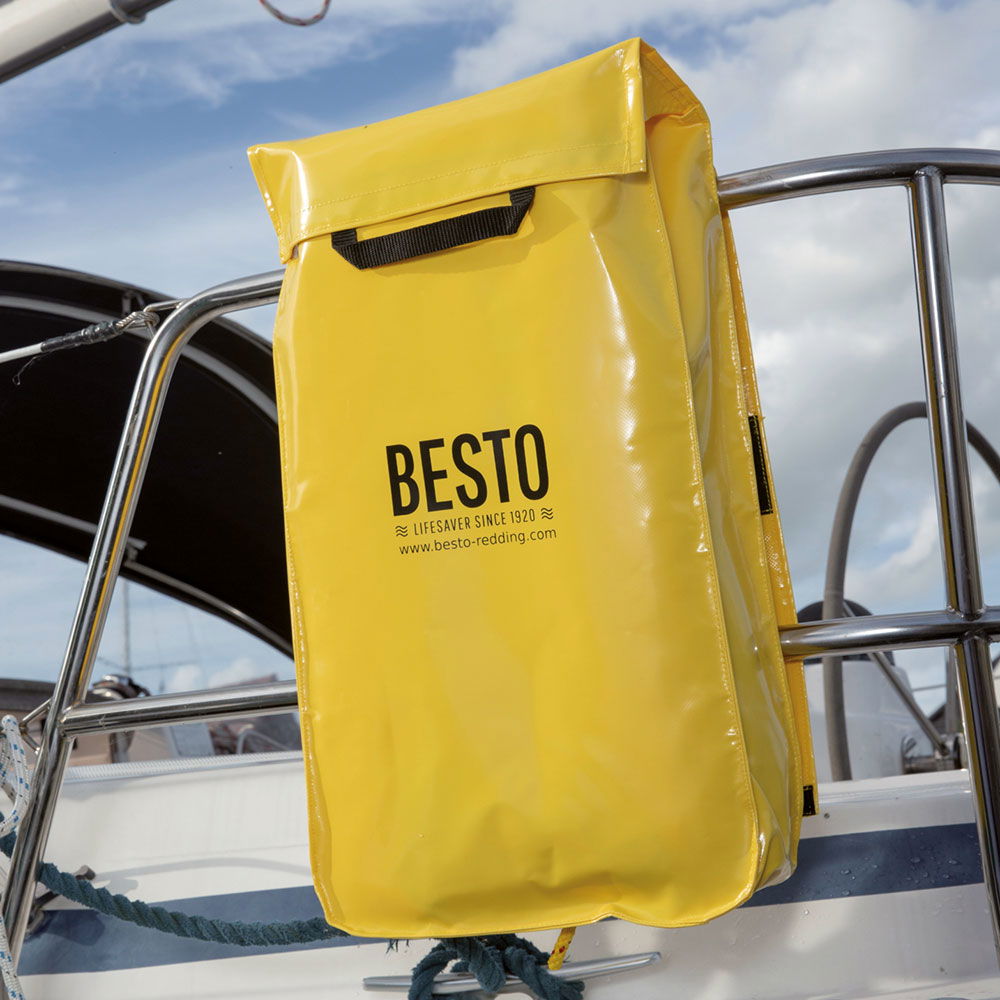 Montert Rescue System Wipe-Clean med flyteline 40 m på båt