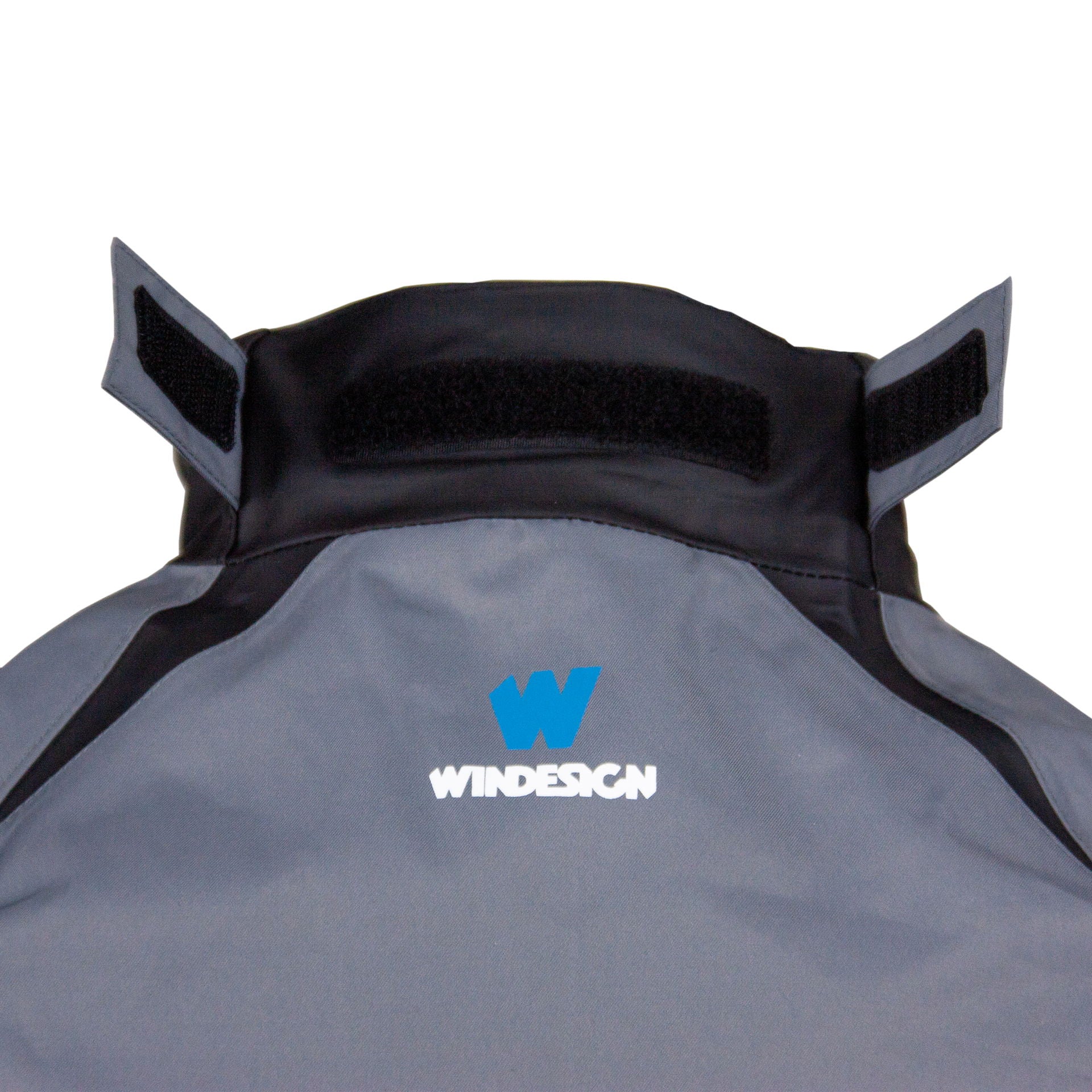 Montert Sailing Comfort Smock vanntett 10 000 mm vannsøyle på modell