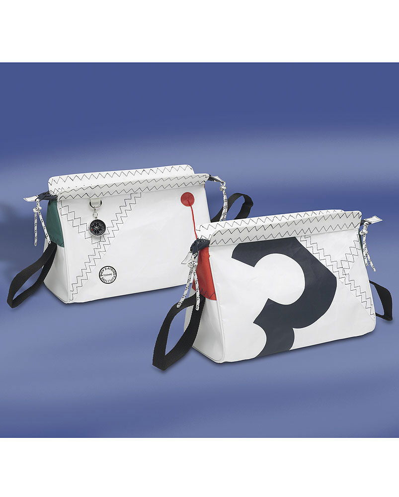 Sea Shell toalettveske i seilduk 33 x 15 x 25 cm fra Navyline