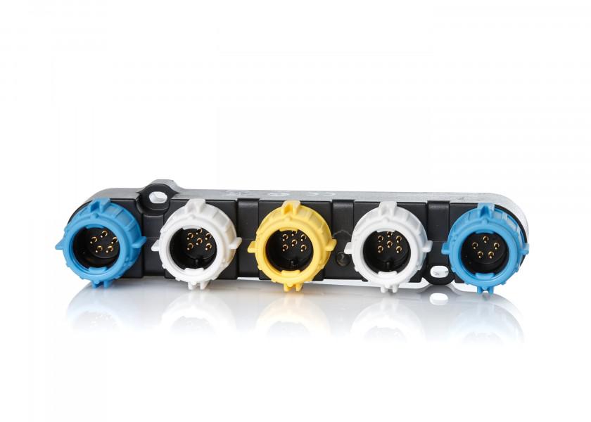 Detalj av SeaTalk1 / SeaTalk NG konverter kit