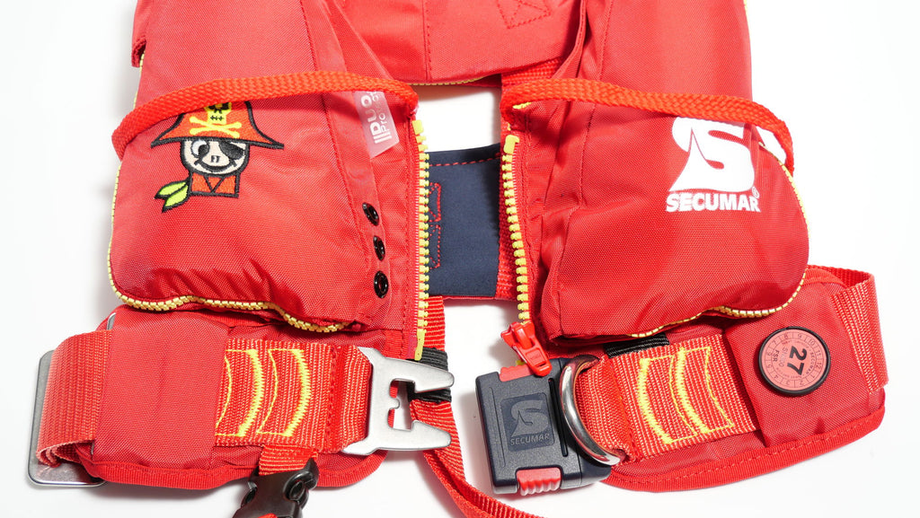 Montert Secumar Mini Duo Protect automatvest 90 N for barn på barn