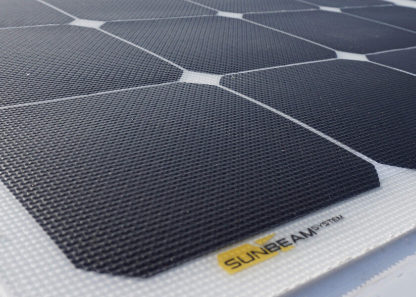 Semifleksibelt solcellepanel TOUGH+ 58 W flush detalj av panel