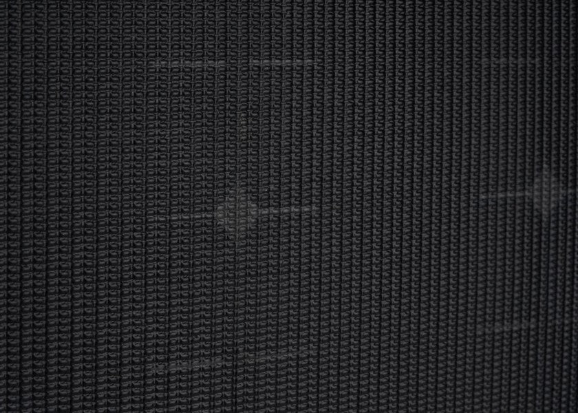 Semifleksibelt solcellepanel TOUGH BLACK 55 W flush helhetlig oversikt