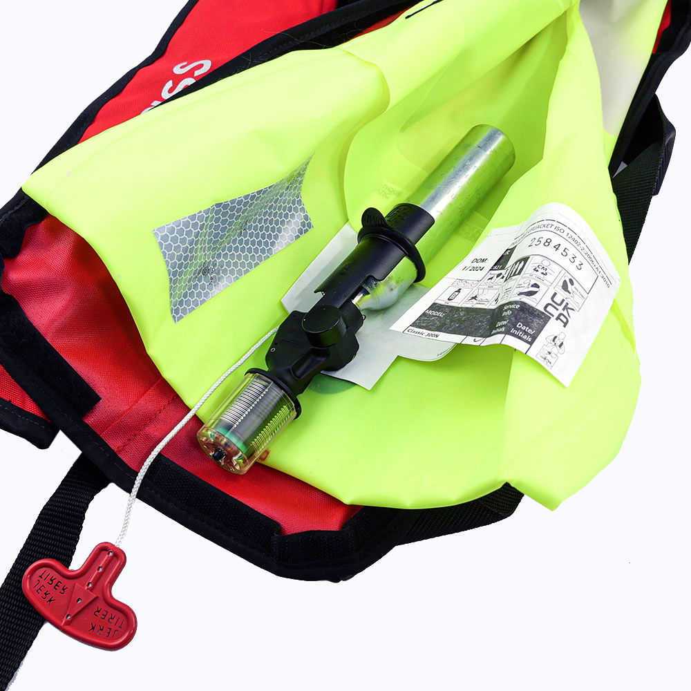 Nærbilde av sele på Sett 4x Compass 300 N automatvest ISO 12402-2