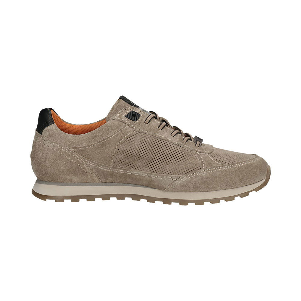 Sneaker semsket skinn med minneskum - bugatti montert på fot