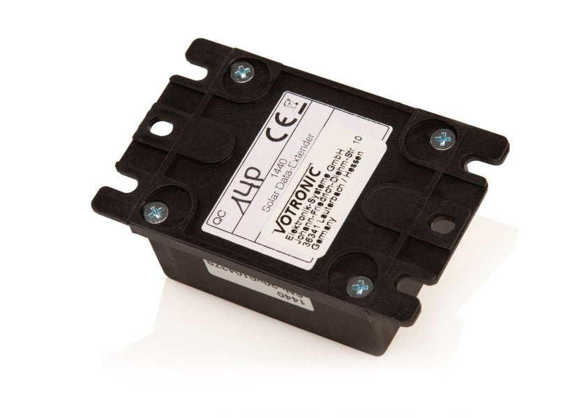 Solar Data Extender 3n1 for opptil 3 solregulatorer montert i båt
