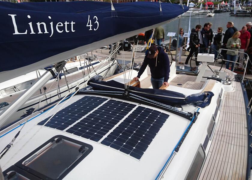 Nærbilde av Solcellepanel Tough 111 W flush semifleksibelt