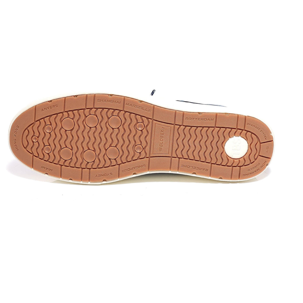Sålens dreneringssystem på TBS Geoboat canvas sneaker med slip-on design
