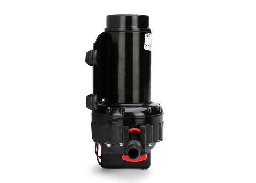 Nærbilde av tilkoblinger på Trykkvannspumpe Aqua Jet WPS 4.0 12V 15 l/min