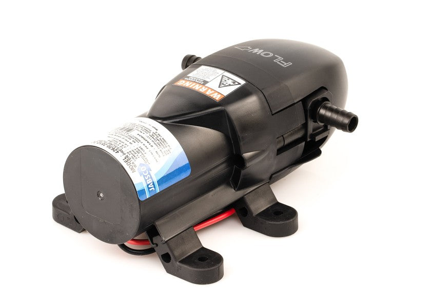 Nærbilde av tilkobling på Trykkvannspumpe PAR-MAX 1 12V 3,8 l/min