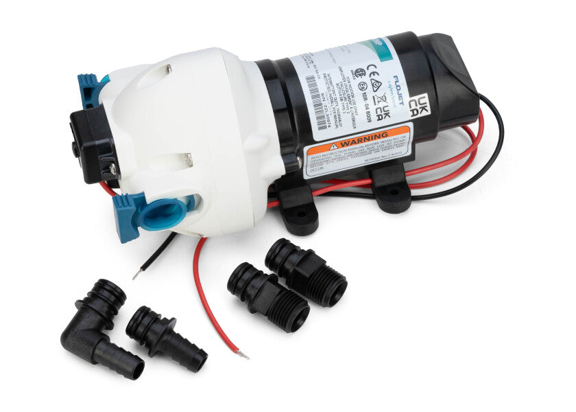 Nærbilde av pumpe på Vanntank 39 l med pumpe 11 l/min 12V