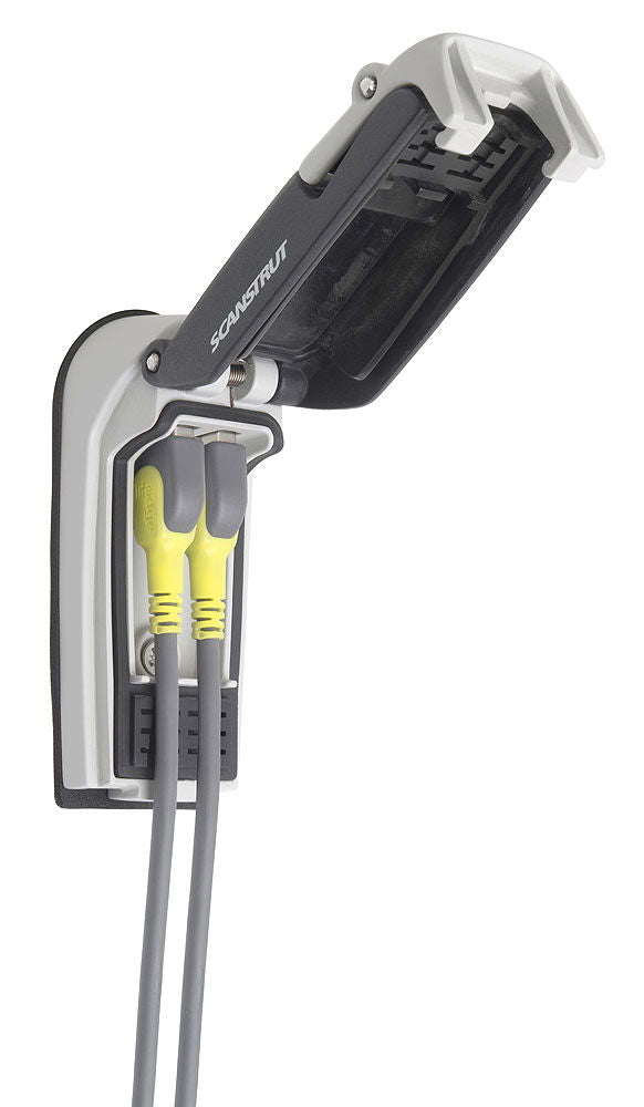Vanntett USB-uttak type A 12/24V IPX6 med monteringsplate detalj
